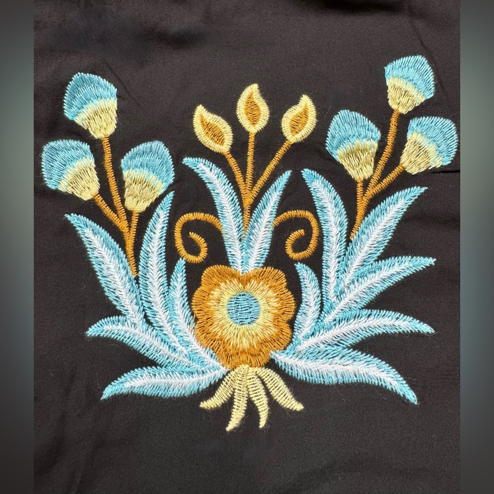 Rusttydustty Black Embroidered Spaghetti Strap Top - Picture 4 of 8